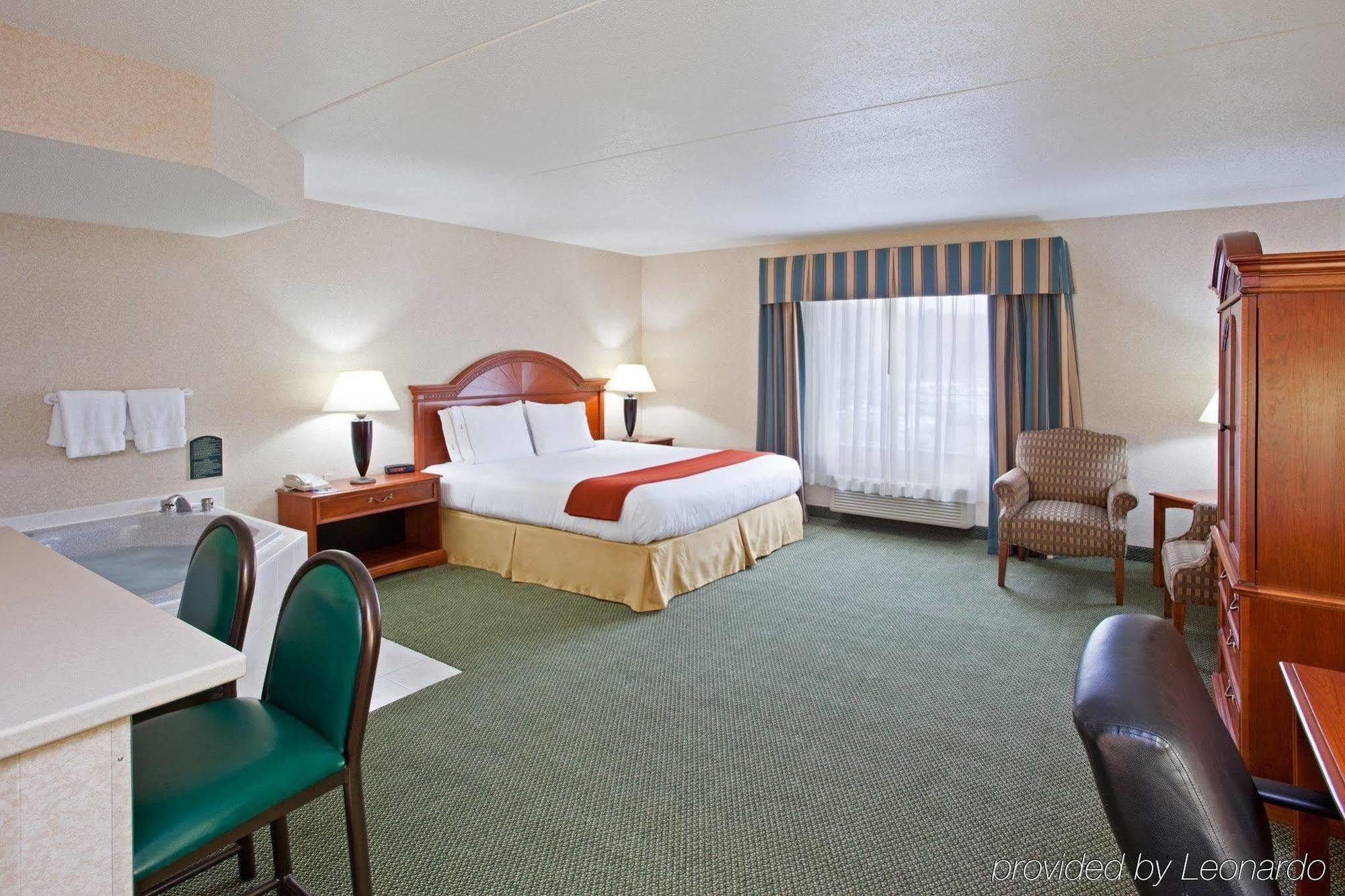 Holiday Inn Express Pittsburgh-Bridgeville By Ihg Dış mekan fotoğraf