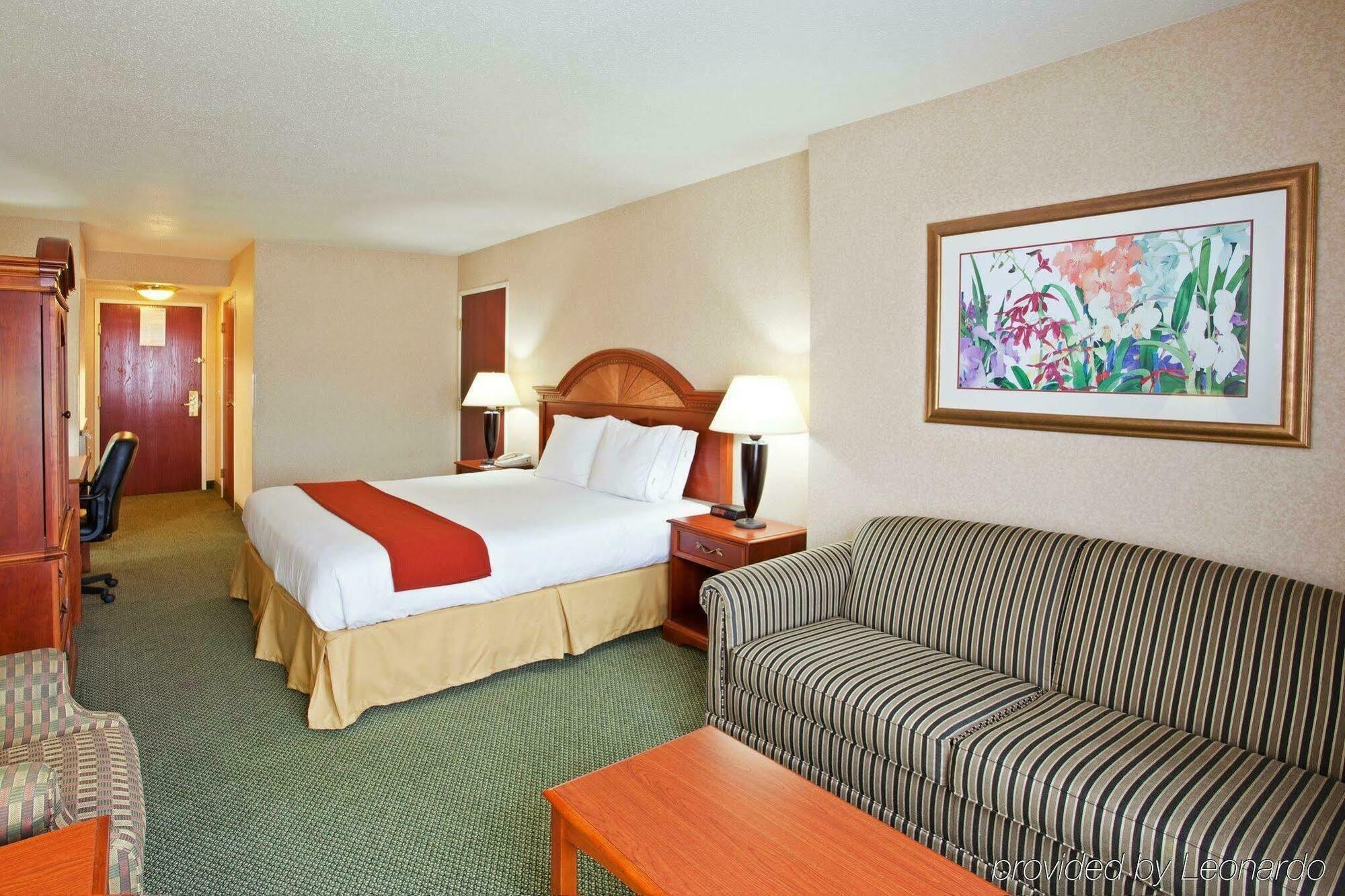 Holiday Inn Express Pittsburgh-Bridgeville By Ihg Dış mekan fotoğraf