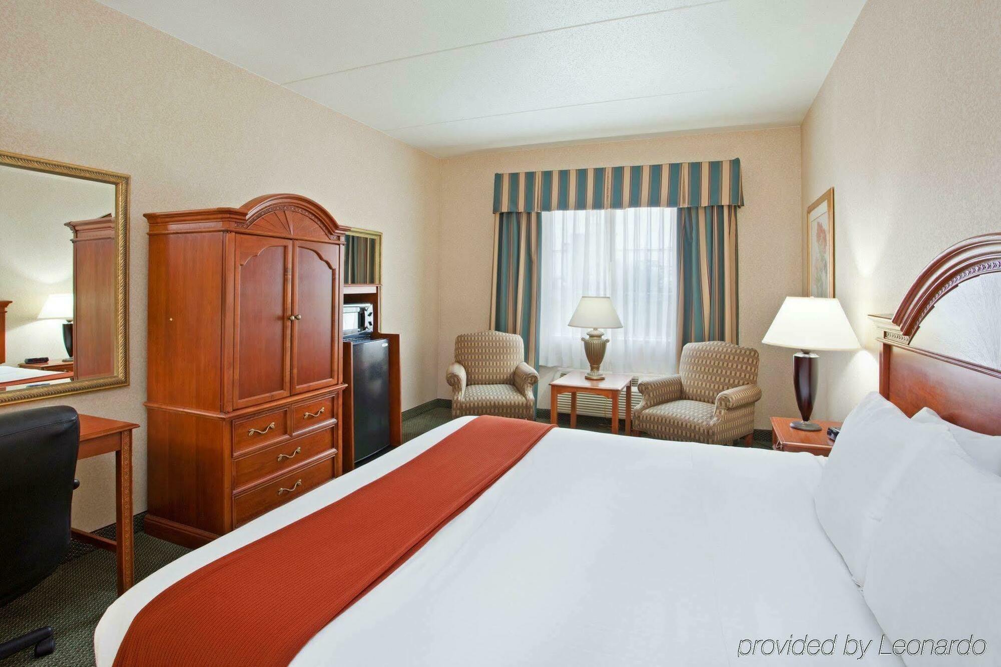 Holiday Inn Express Pittsburgh-Bridgeville By Ihg Dış mekan fotoğraf